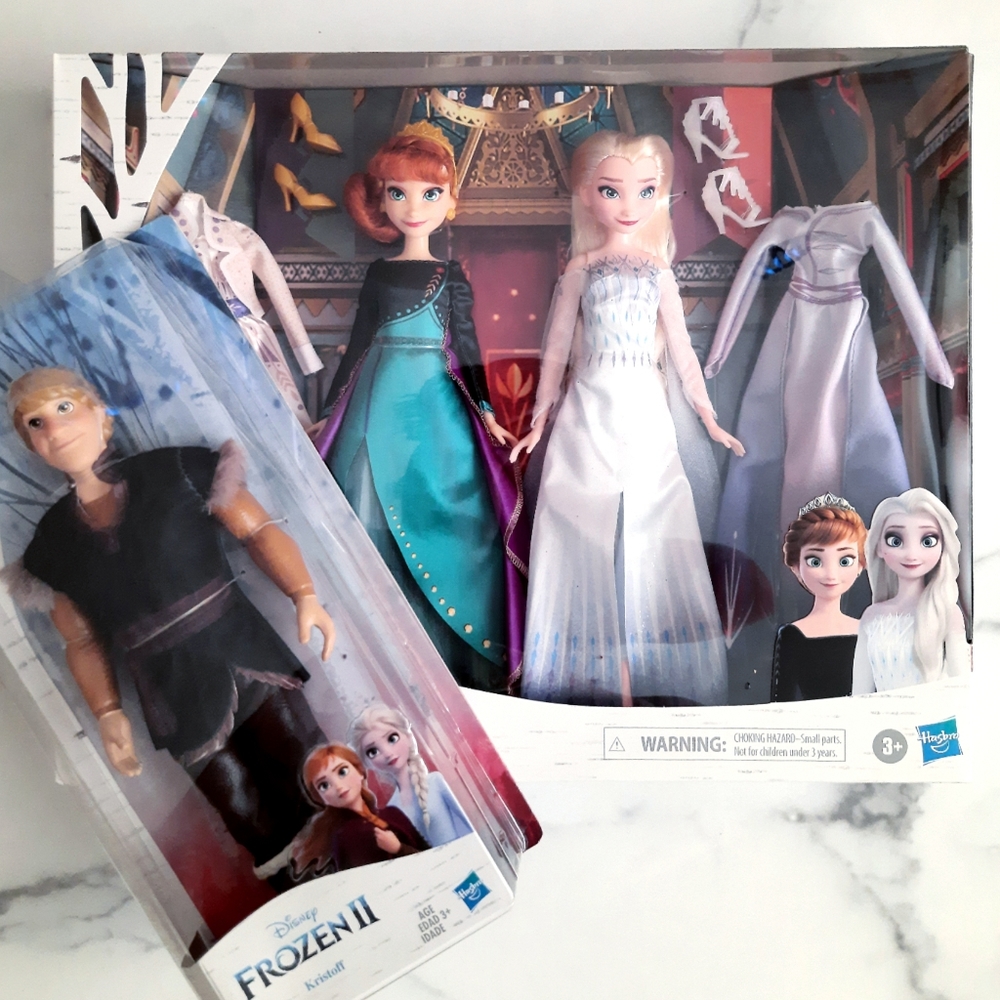 Anna and Elsa Royal Fashion + Kristoff Dol…